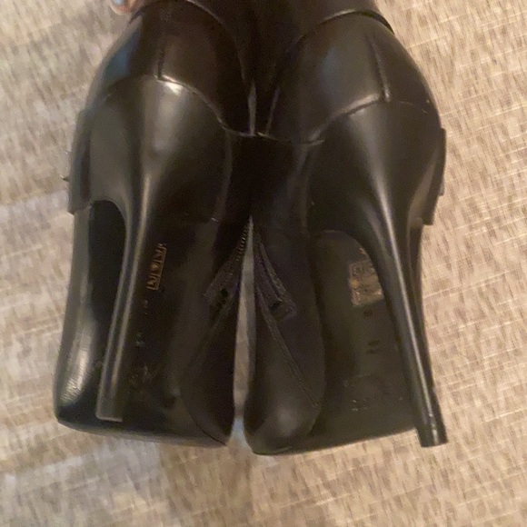 Black Leather Boots - Picture 6 of 9